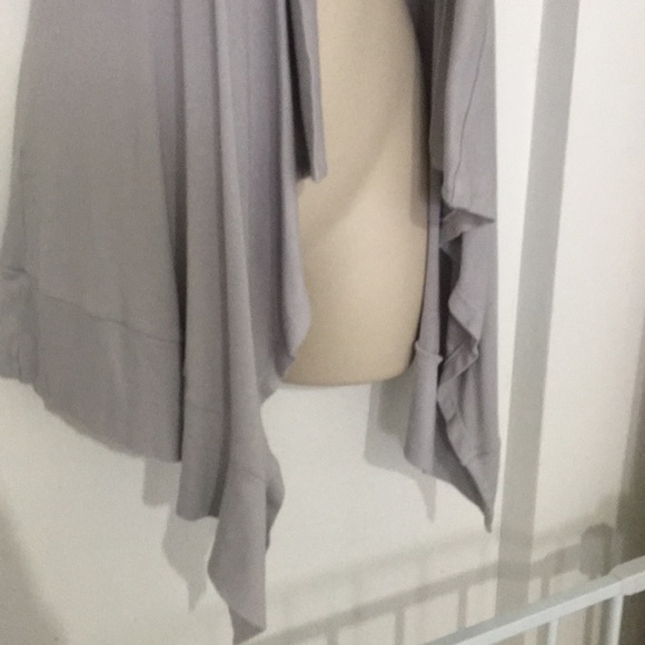 Splendid short sleeve waterfall cardigan - Picture 3 of 7